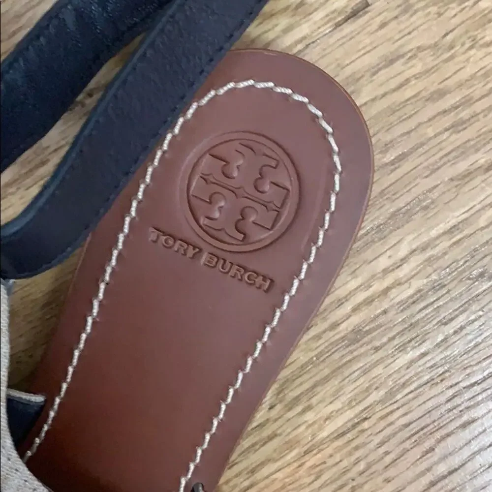 NWT TORY BURCH SANDALS SIZE 7‎